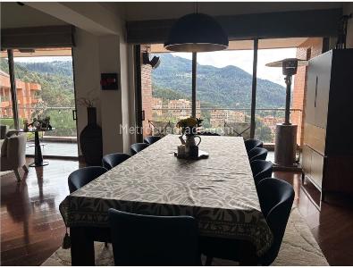 Apartamento de 4 alcobas en venta en Cerros De Los Alpes, Bogotá, 420 m² · foto 4 de 15
