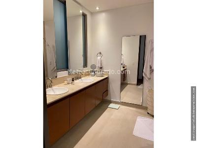 Apartamento de 3 alcobas en venta en Reserva Del Chico, Bogotá, 245 m² · foto 2 de 11