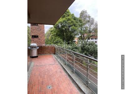 Apartamento de 3 alcobas en venta en Reserva Del Chico, Bogotá, 245 m² · foto 9 de 11