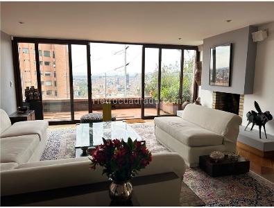 Apartamento de 4 alcobas en venta en El Refugio, Bogotá, 296 m² · foto 19 de 20