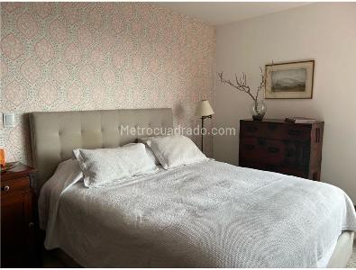 Apartamento de 4 alcobas en venta en El Refugio, Bogotá, 296 m² · foto 3 de 20