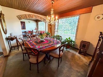 Apartamento de 3 alcobas en venta en Chico San Patricio, Bogotá, 165 m² · foto 5 de 18