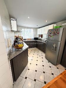 Apartamento de 3 alcobas en venta en Chico San Patricio, Bogotá, 165 m² · foto 9 de 18