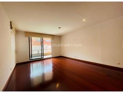 Apartamento de 3 alcobas en venta en Los Rosales, Bogotá, 236 m² · foto 7 de 14