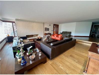 Apartamento de 4 alcobas en venta en Los Rosales Cerro Pijao, Bogotá, 436 m² · foto 16 de 17