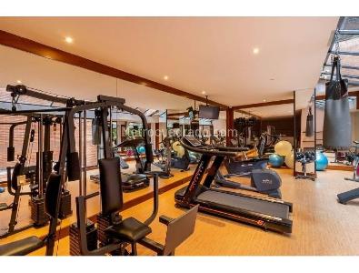 Apartamento de 4 alcobas en venta en Los Rosales Cerro Pijao, Bogotá, 436 m² · foto 2 de 17