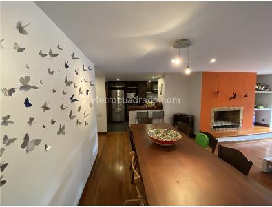 Apartamento de 3 alcobas en venta en Los Rosales, Bogotá, 157 m² · foto 12 de 17
