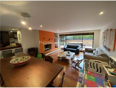 Apartamento de 3 alcobas en venta en Los Rosales, Bogotá, 157 m² · foto 6 de 17