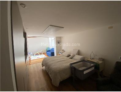 Apartamento de 3 alcobas en venta en Los Rosales, Bogotá, 157 m² · foto 7 de 17