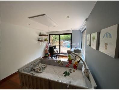 Apartamento de 3 alcobas en venta en Los Rosales, Bogotá, 157 m² · foto 8 de 17