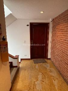 Apartamento de 3 alcobas en venta en Chico, Bogotá, 120 m² · foto 17 de 18