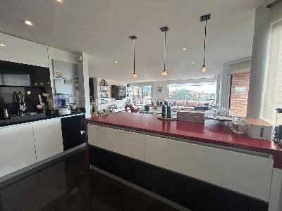 Apartamento en venta en Cedritos, Bogotá · foto 2 de 13