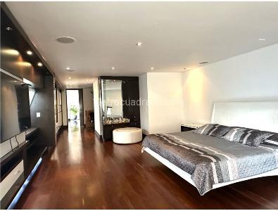 Apartamento de 4 alcobas en venta en Chico Reservado, Bogotá, 248 m² · foto 3 de 20