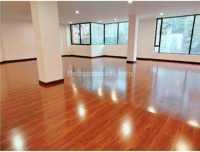 Apartamento de 3 alcobas en venta en Los Rosales, Bogotá, 230 m² · foto 7 de 15