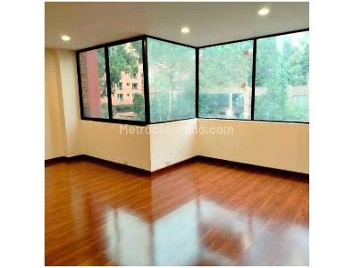 Apartamento de 3 alcobas en venta en Los Rosales, Bogotá, 230 m² · foto 9 de 15