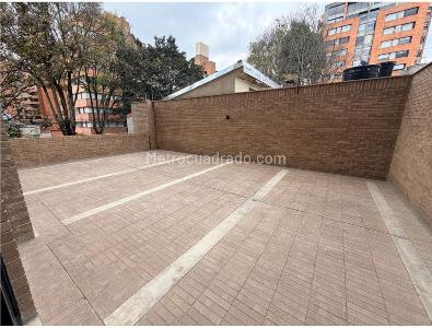 Apartamento de 2 alcobas en venta en La Cabrera, Bogotá, 189 m² · foto 4 de 9