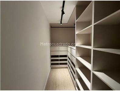 Apartamento de 3 alcobas en arriendo en Niza, Bogotá, 194 m² · foto 13 de 15