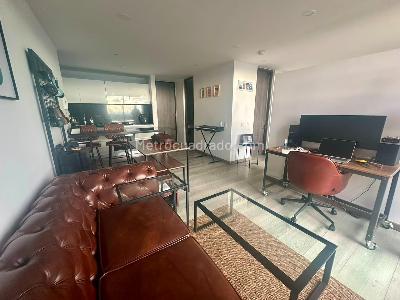 Apartamento de 1 alcoba en arriendo en Chapinero Alto Emaus, Bogotá, 50 m² · foto 2 de 13