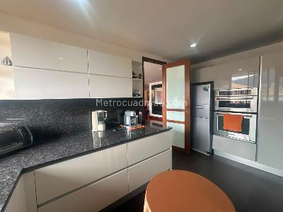 Apartamento en venta en Quintas De Santa Barbara, Bogotá · foto 16 de 18