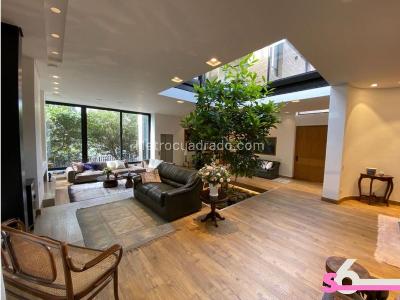 Casa de 4 alcobas en venta en Usaquen, Bogotá, 597 m² · foto 7 de 13