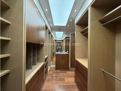 Apartamento de 3 alcobas en venta en La Cabrera, Bogotá, 330 m² · foto 12 de 13