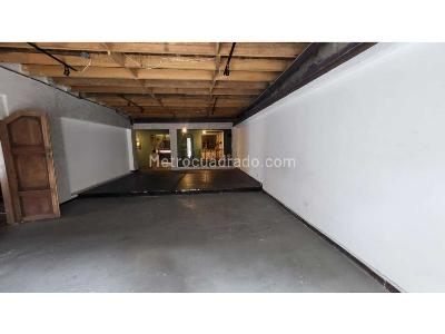 Casa de 5 alcobas en venta en El Retiro, Bogotá, 1300 m² · foto 2 de 16