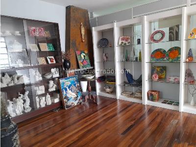 Casa de 5 alcobas en venta en Chapinero, Bogotá, 659 m² · foto 9 de 17