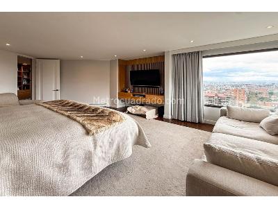 Apartamento de 3 alcobas en venta en Chico, Bogotá, 325 m² · foto 14 de 20
