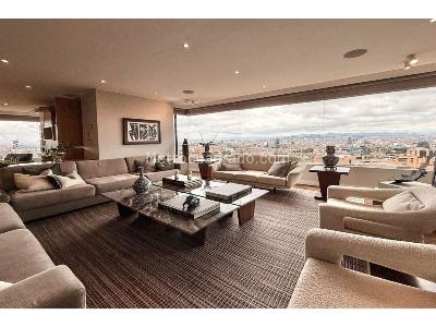 Apartamento de 3 alcobas en venta en Chico, Bogotá, 325 m² · foto 2 de 20
