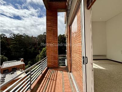 Casa de 3 alcobas en venta en Cerros Orientales, Bogotá, 504 m² · foto 11 de 20