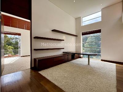 Casa de 3 alcobas en venta en Cerros Orientales, Bogotá, 504 m² · foto 15 de 20