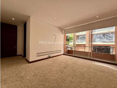Casa de 3 alcobas en venta en Cerros Orientales, Bogotá, 504 m² · foto 19 de 20