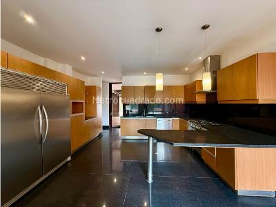 Casa de 3 alcobas en venta en Cerros Orientales, Bogotá, 504 m² · foto 4 de 20