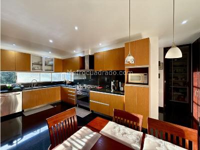 Apartamento de 3 alcobas en venta en Cerros Orientales, Bogotá, 313 m² · foto 9 de 20