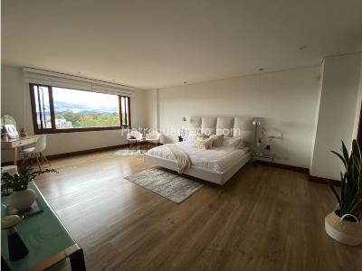 Casa de 4 alcobas en venta en Cerros Orientales, Bogotá, 425 m² · foto 16 de 20
