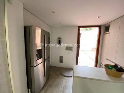 Casa de 4 alcobas en venta en Cerros Orientales, Bogotá, 425 m² · foto 7 de 20