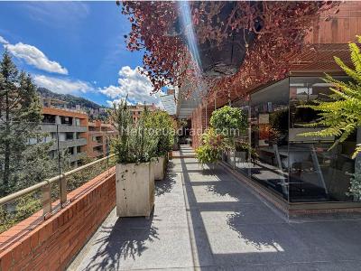 Apartamento de 2 alcobas en venta en Chico, Bogotá, 285 m² · foto 12 de 20