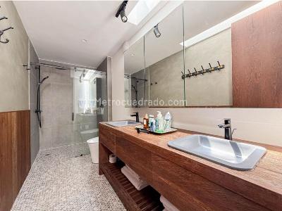 Apartamento de 2 alcobas en venta en Chico, Bogotá, 285 m² · foto 15 de 20