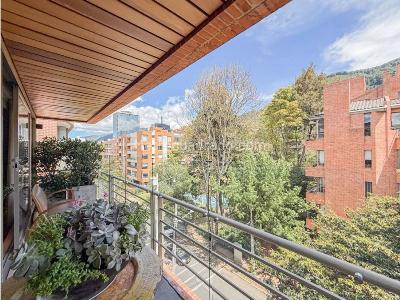 Apartamento de 2 alcobas en venta en Chico, Bogotá, 285 m² · foto 2 de 20