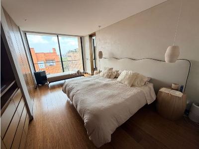 Apartamento de 2 alcobas en venta en Chico Virrey, Bogotá, 200 m² · foto 14 de 20