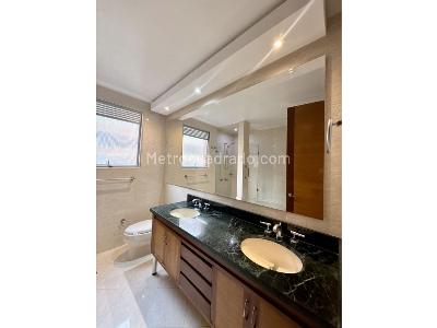 Apartamento en venta en Los Rosales, Bogotá · foto 14 de 18