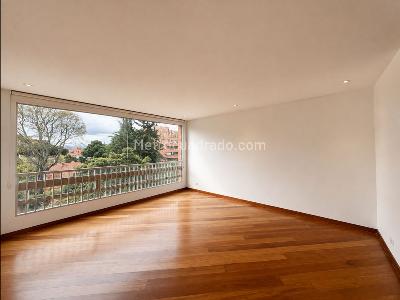 Apartamento en venta en Los Rosales, Bogotá · foto 3 de 18