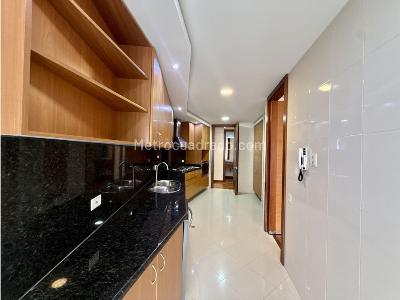 Apartamento en venta en Los Rosales, Bogotá · foto 6 de 18