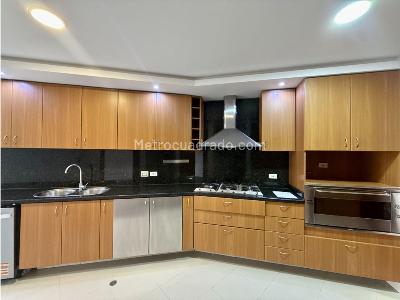 Apartamento en venta en Los Rosales, Bogotá · foto 7 de 18
