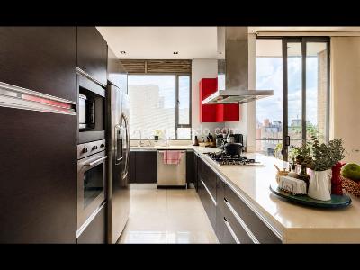 Apartamento de 2 alcobas en venta en Los Rosales, Bogotá, 180 m² · foto 6 de 18