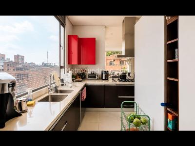 Apartamento de 2 alcobas en venta en Los Rosales, Bogotá, 180 m² · foto 7 de 18