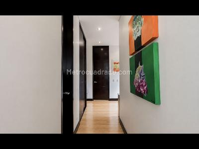 Apartamento de 2 alcobas en venta en Los Rosales, Bogotá, 180 m² · foto 9 de 18