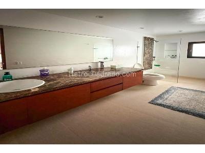 Casa de 3 alcobas en venta en Vía La Calera, La Calera, 330 m² · foto 10 de 10