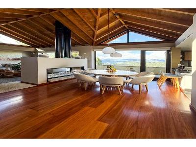 Casa de 3 alcobas en venta en Vía La Calera, La Calera, 330 m² · foto 3 de 10