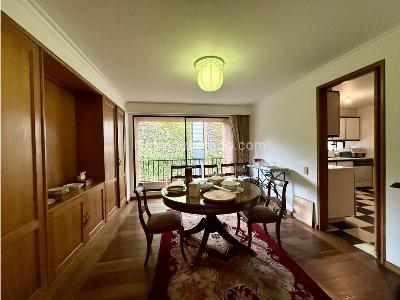 Apartamento de 3 alcobas en venta en Los Rosales, Bogotá, 246 m² · foto 3 de 18
